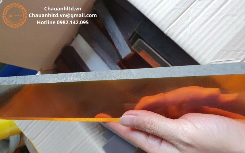 ung dung nhua pei trong co khi